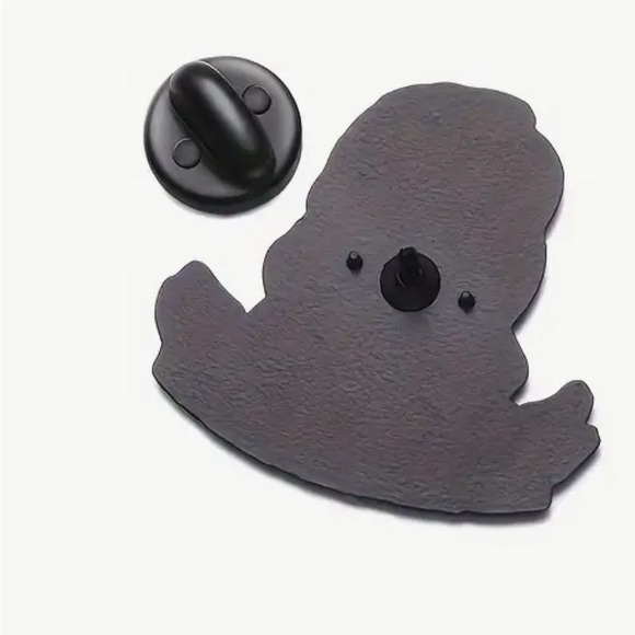 Lana Del Ray pin brooch multi NWT 1” fun gift idea musician collectible - Picture 2 of 2